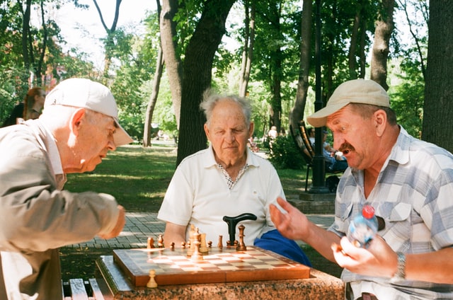 oldest-old seniors, 90 years old and up, who prevent dementia symptoms, keep their memory, maintain cognitive ability